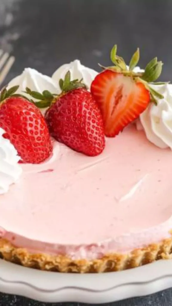 Easy Strawberry cool whip pie no-bake
