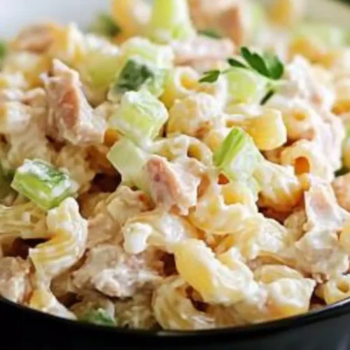 Simple tuna macaroni salad