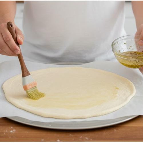 Step 4: Whisk the Olive Oil and Garlic